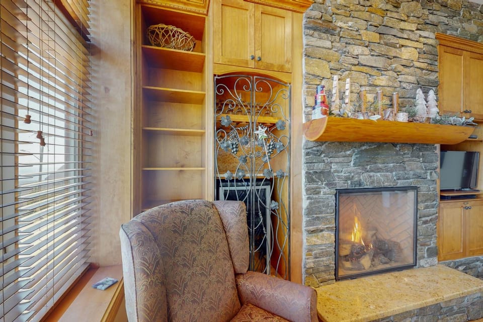 Aspens 4202 Apartment in British Columbia