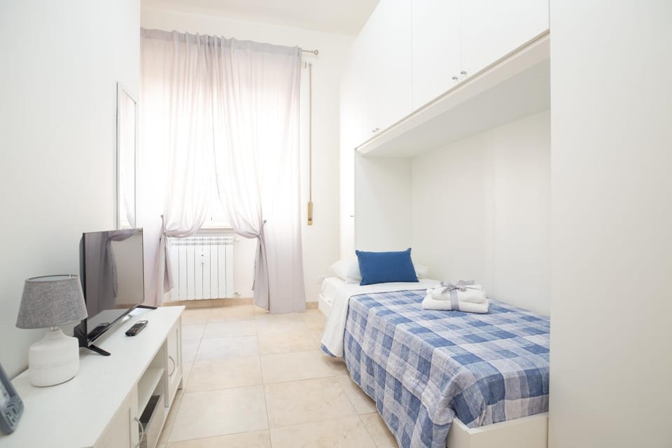 Bed, TV and multimedia