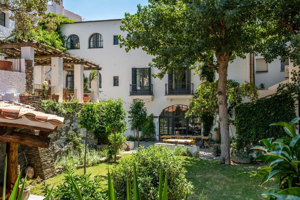 Property building, Garden