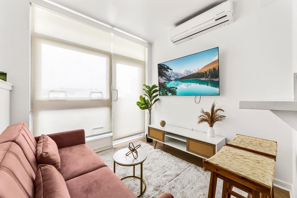 Amazing studio in SM Promenade! Free parking! Apartment in Santa Monica