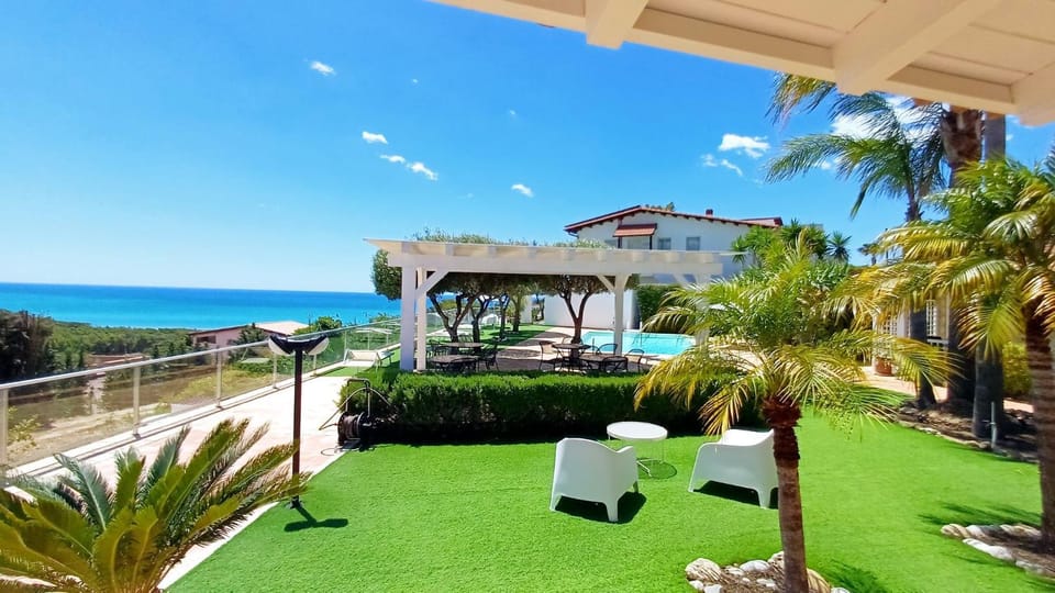 View (from property/room), Sea view, Sea view