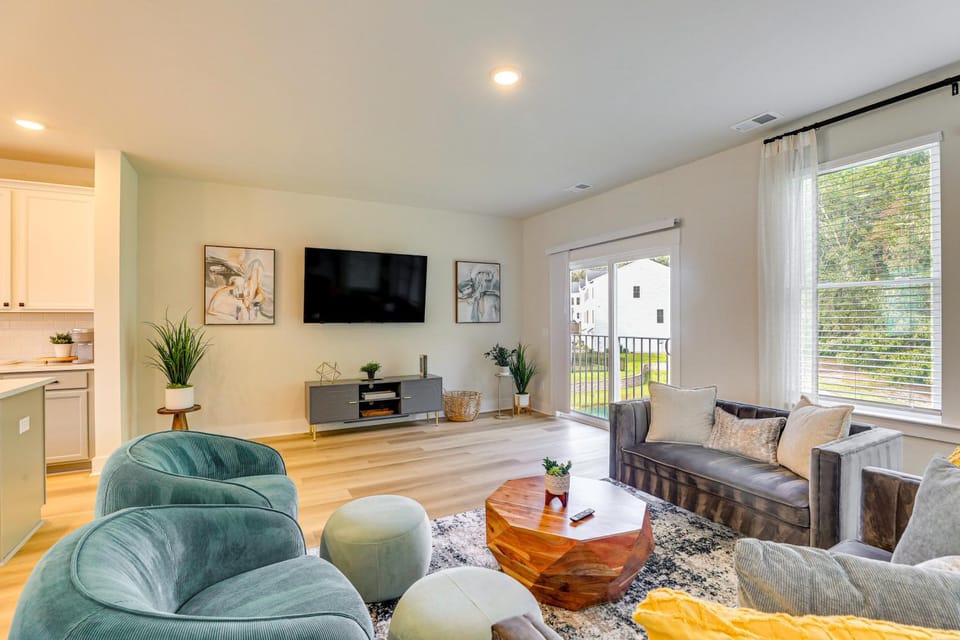 13 Mi to Dtwn Charleston: Quiet Townhome House in Goose Creek