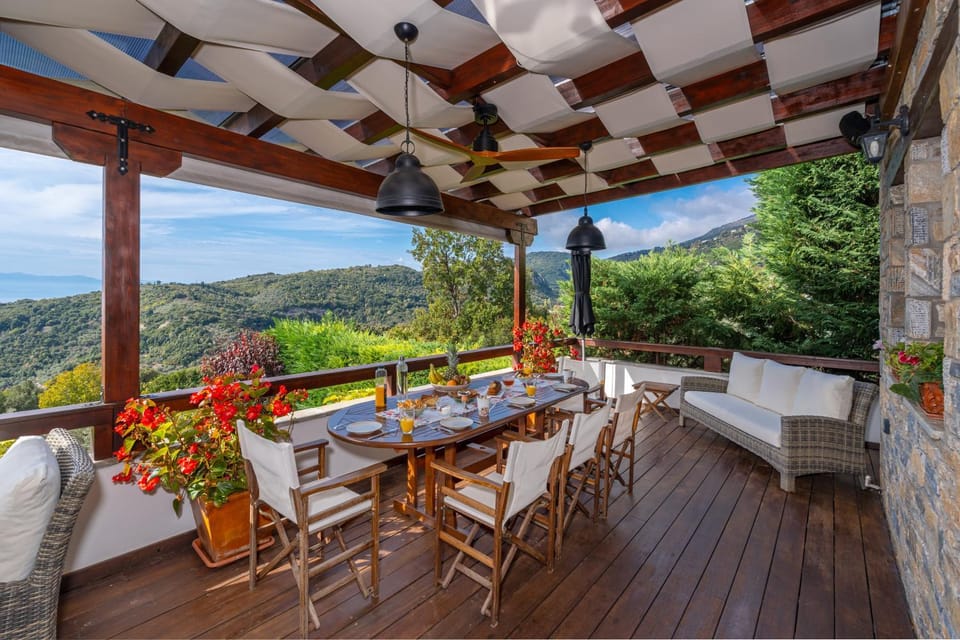Aenaon Villa with Private Pool Panoramic view Villa in Magnesia Prefecture, Greece