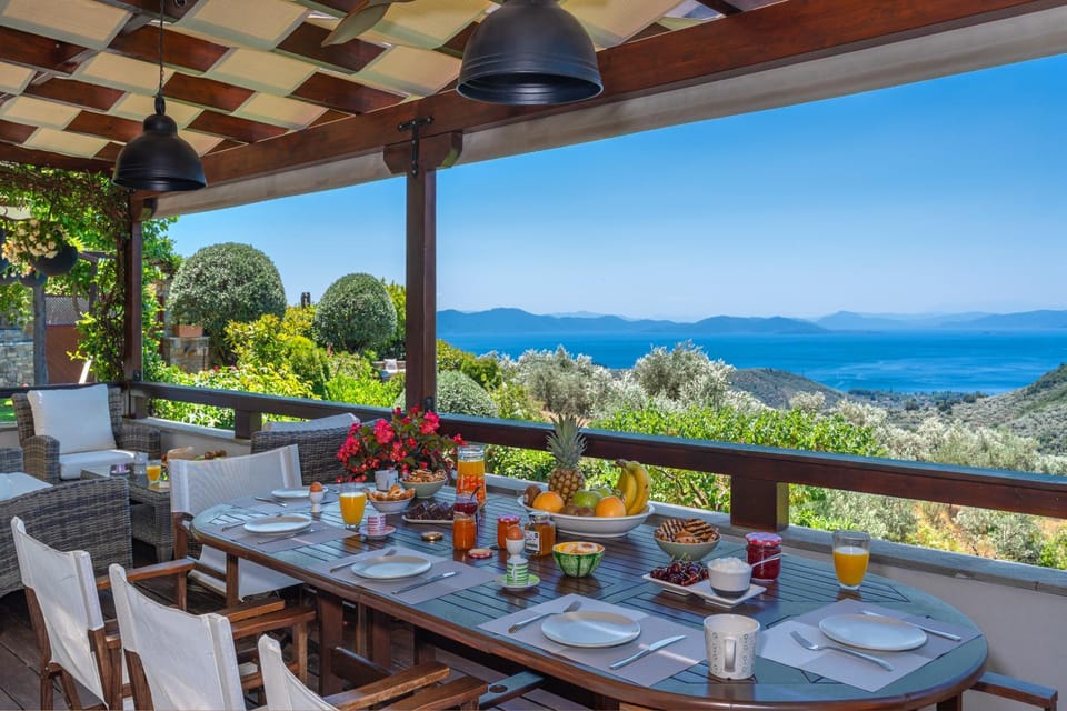 Aenaon Villa with Private Pool Panoramic view Villa in Magnesia Prefecture, Greece