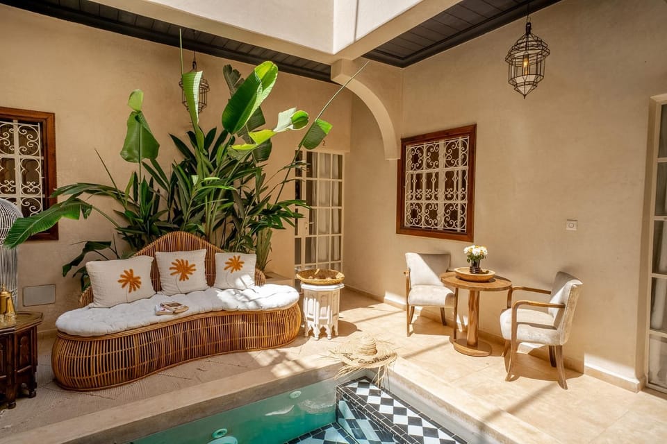 Living room, Pool view, Swimming pool