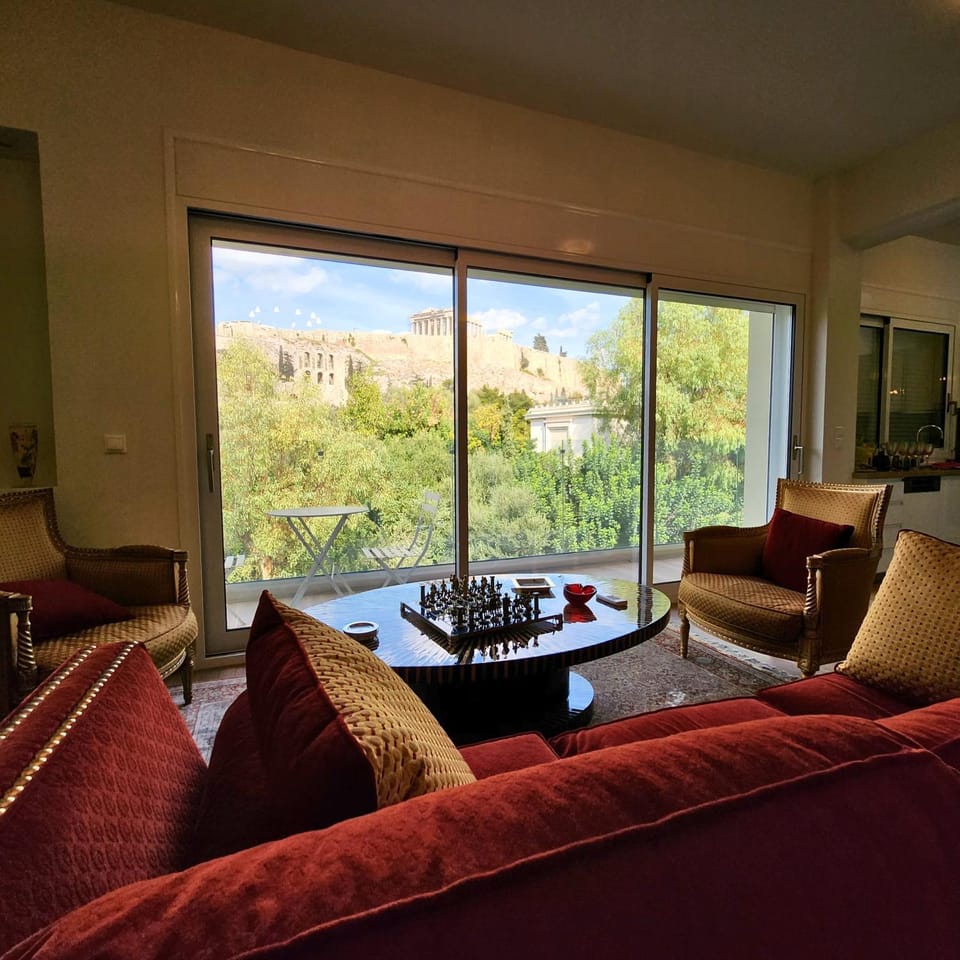 Living room, Mountain view
