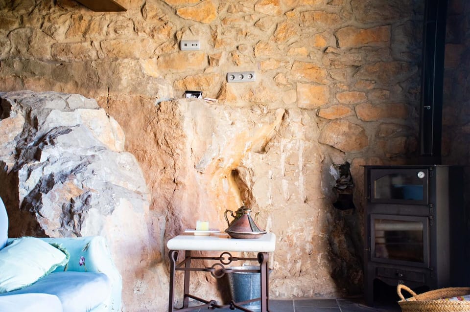 La Casita del Cinglo House in Valencian Community