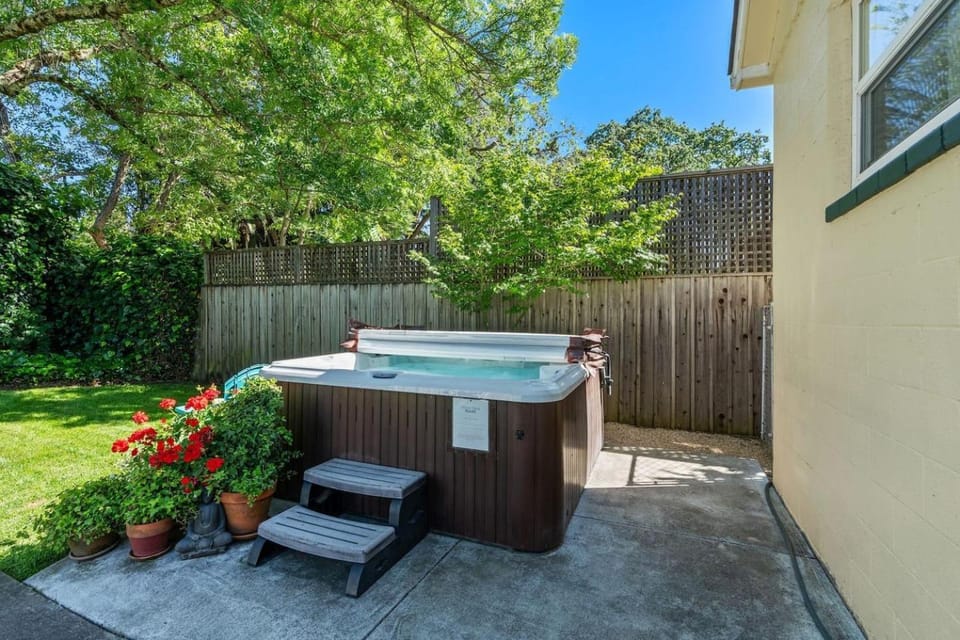 Hot Tub