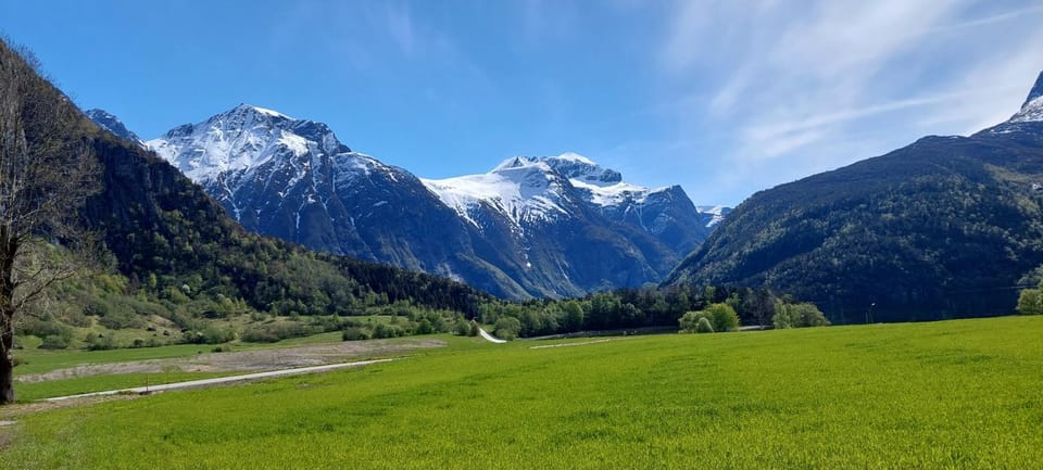 Jovollstua i Eresfjord med båt til leie House in Trondelag