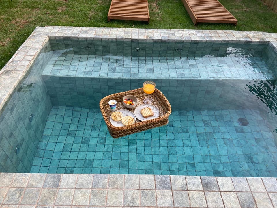 Bangalô com piscina e privacidade a 6 km do centro House in Campo Grande