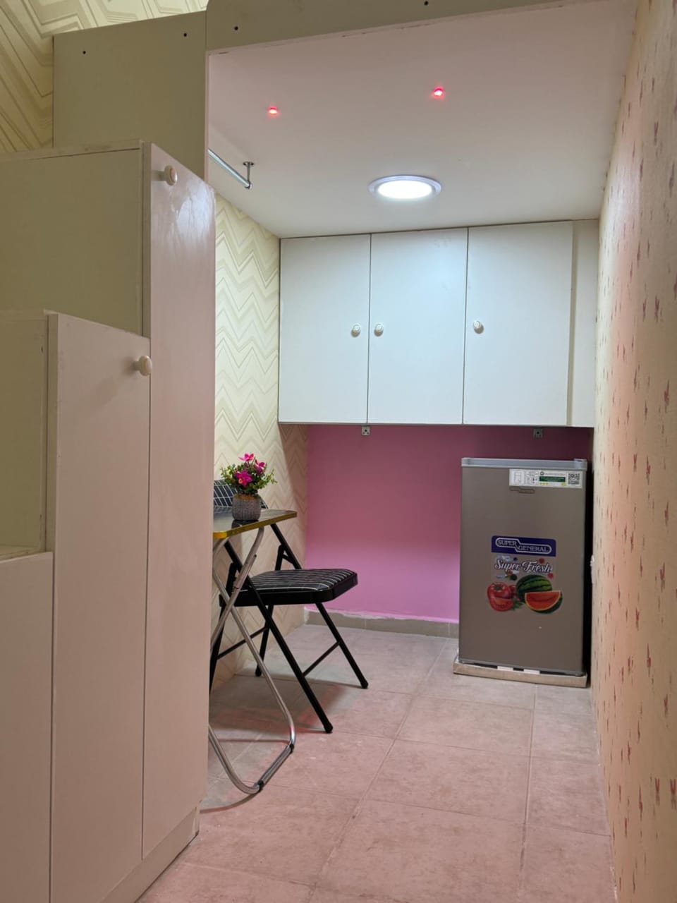 Loft bed short and long stay Capsule hotel in Dubai