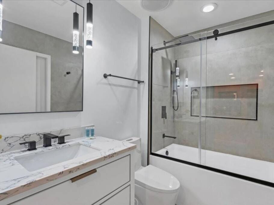 Luxury 1260sq ft 2 Bd 2BTH in DT Apartment in Orlando