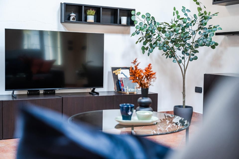 Communal lounge/ TV room, TV and multimedia, Evening entertainment