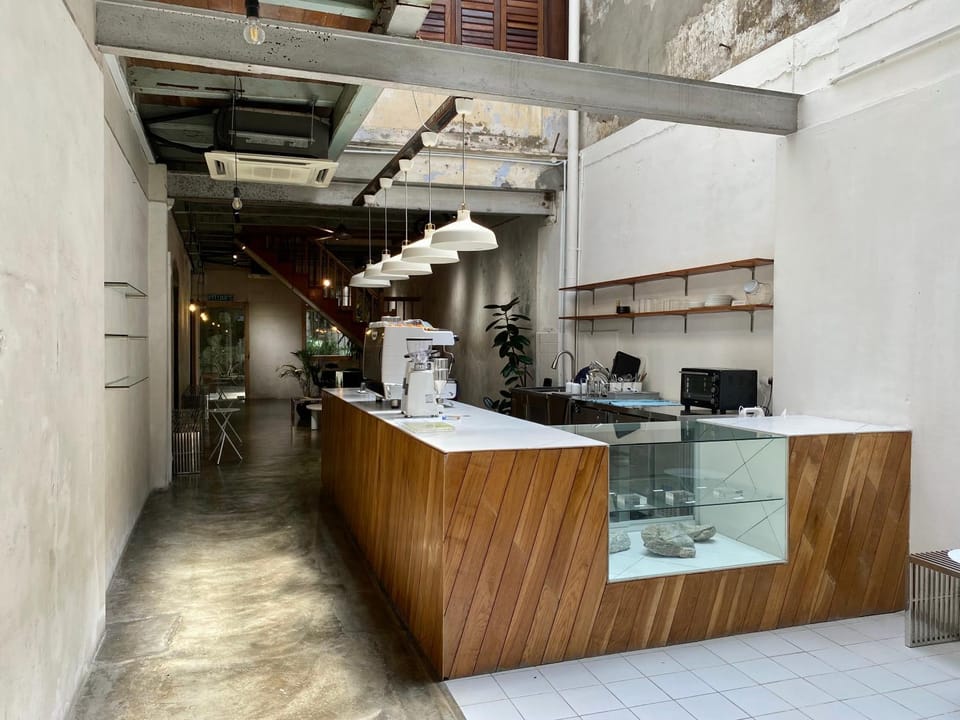 Property building, Restaurant/places to eat