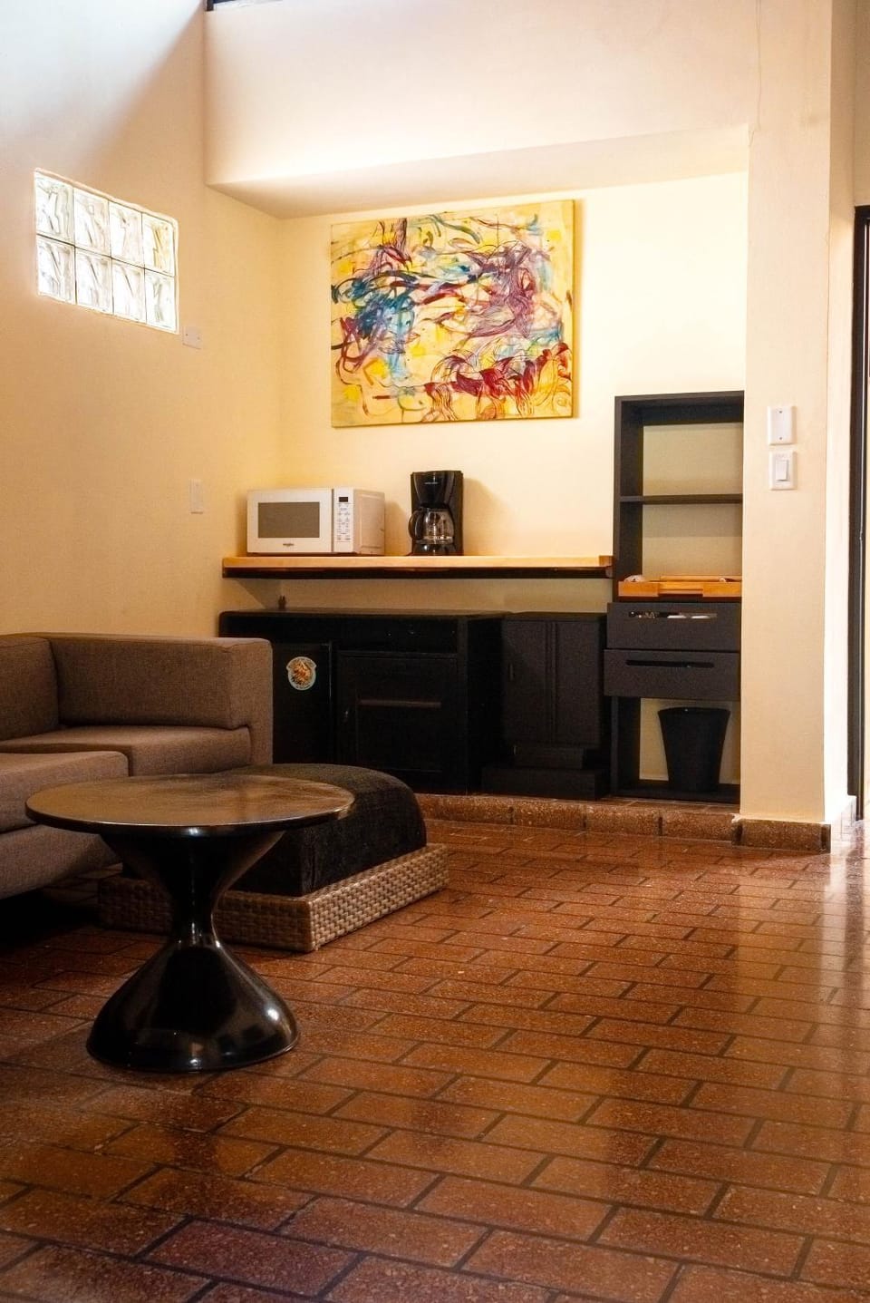 Kitchen or kitchenette, Seating area