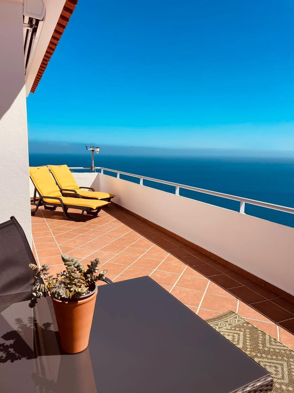 Natural landscape, View (from property/room), Balcony/Terrace, Balcony/Terrace, Seating area, Sea view