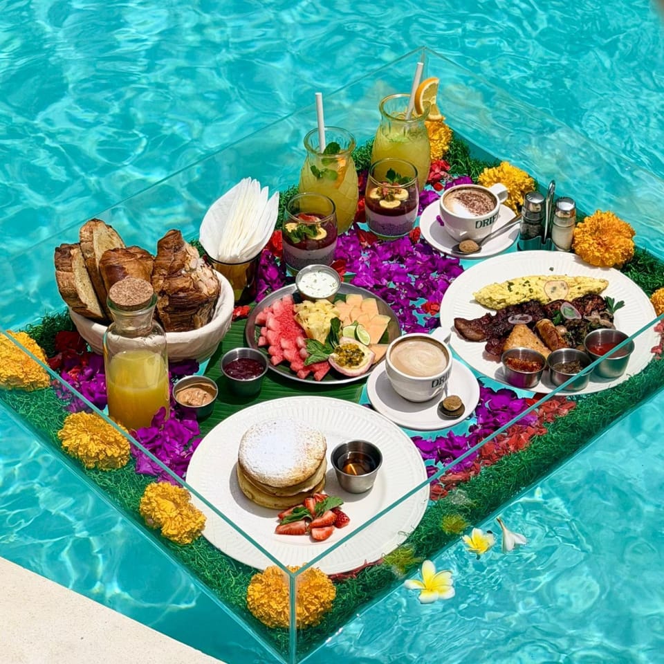 Food and drinks, Swimming pool