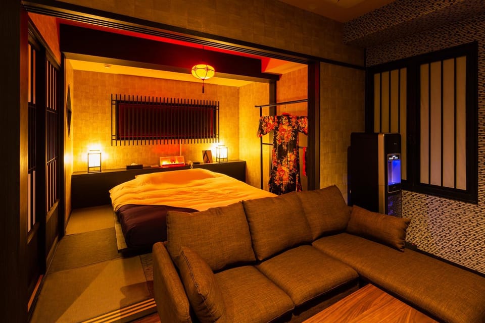 Bed, Living room