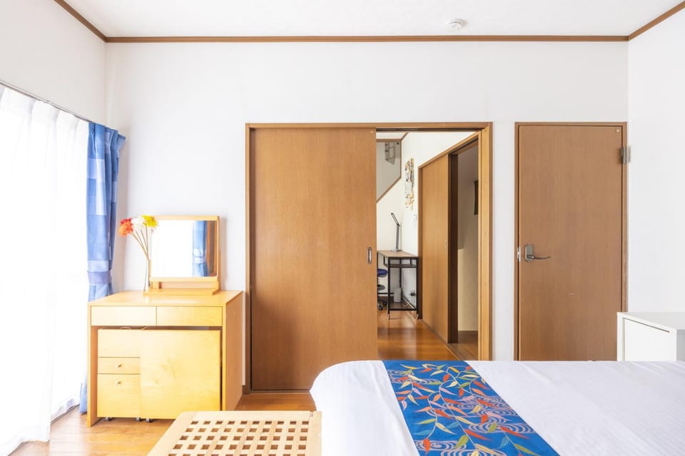 Bed, Bedroom, wardrobe