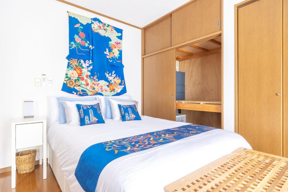 Bed, Bedroom, wardrobe