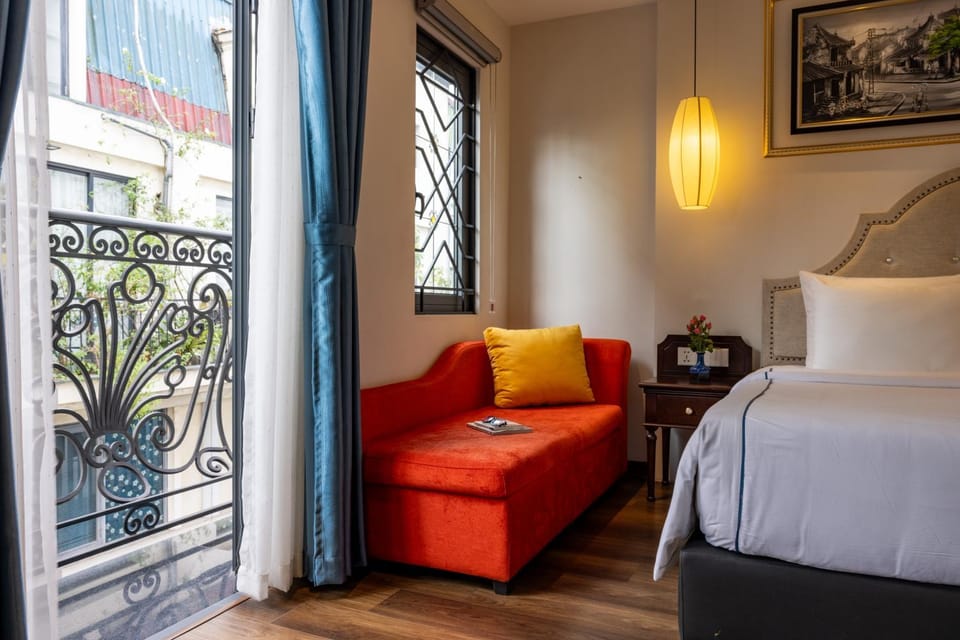 View (from property/room), Seating area, Quiet street view
