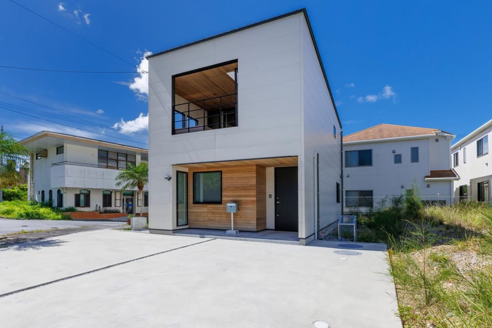 BBQ可能ジャクジー付き最大10人のサウナができる恩納村の貸別荘 リゾートヴィラ恩納beachI House in Okinawa Prefecture