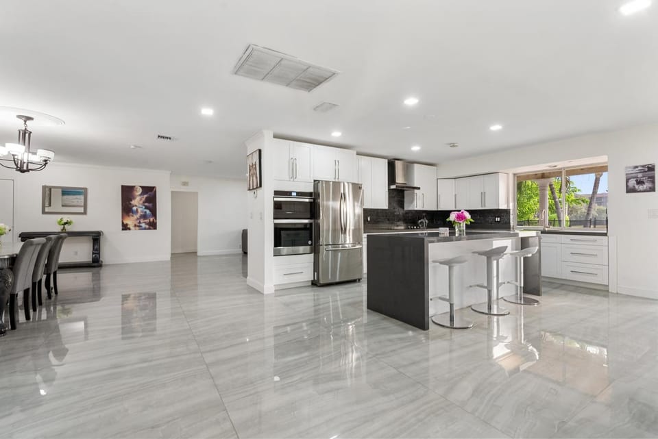 Emerald Hills Haven Villa in Dania Beach
