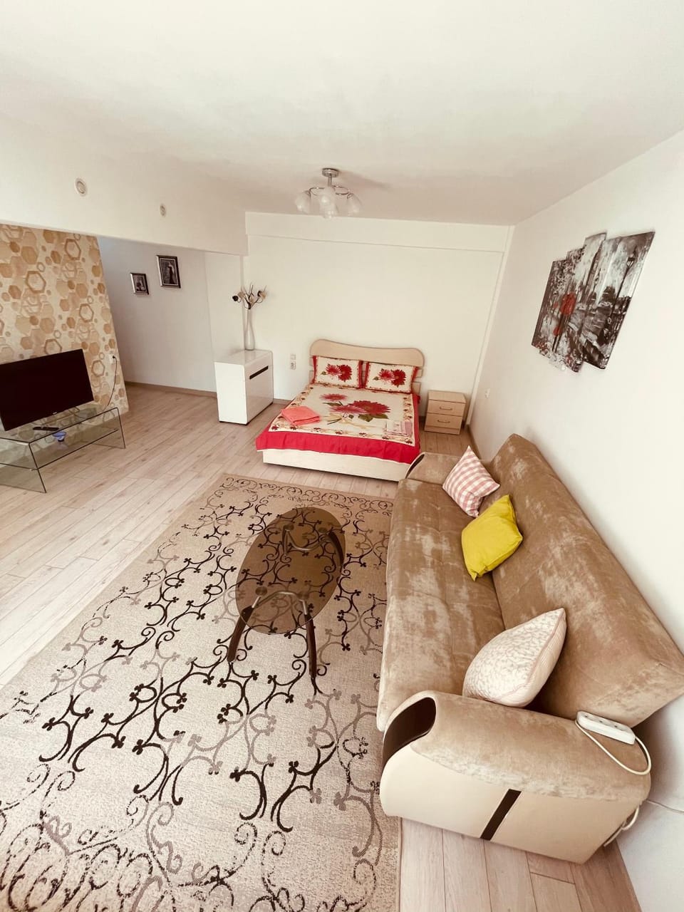 Квартира в центре Apartment in Almaty