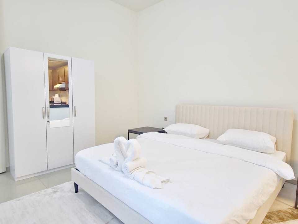 Bed, Photo of the whole room, Bedroom, towels, wardrobe