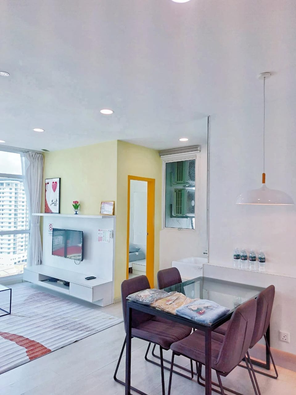 Living room, Seating area, Dining area