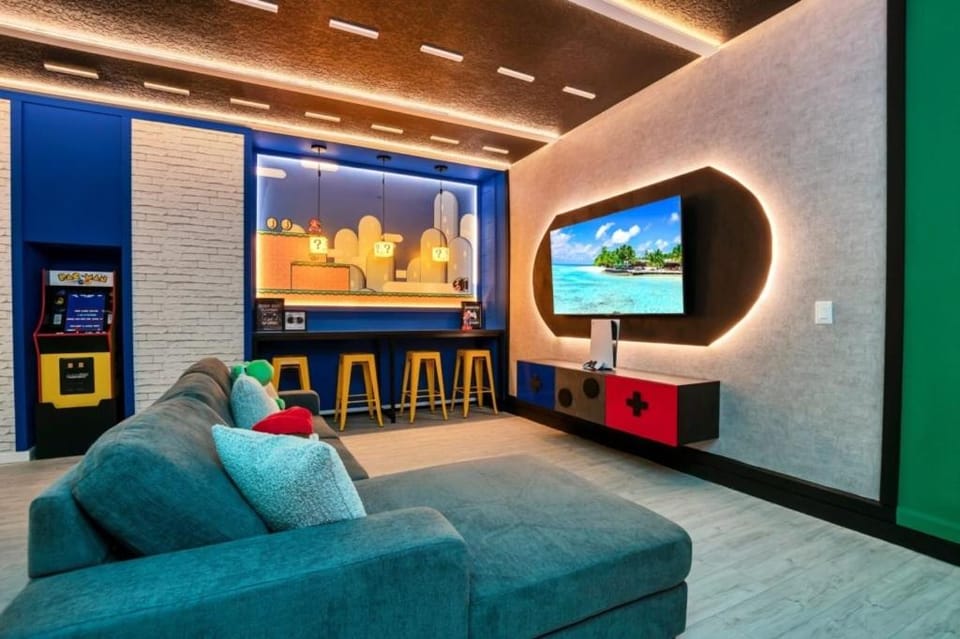 TV and multimedia, Seating area