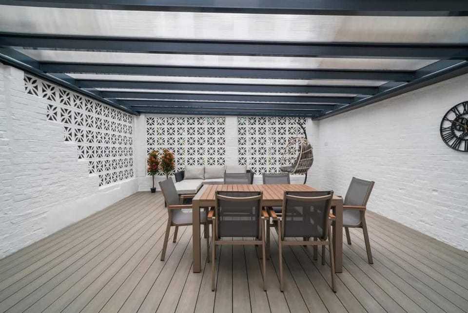 Generous 3-Bed Split-Level Apartment Apartment in City of Westminster