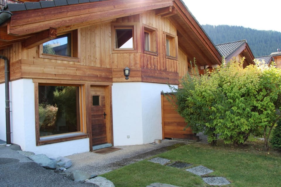 Property building, Garden