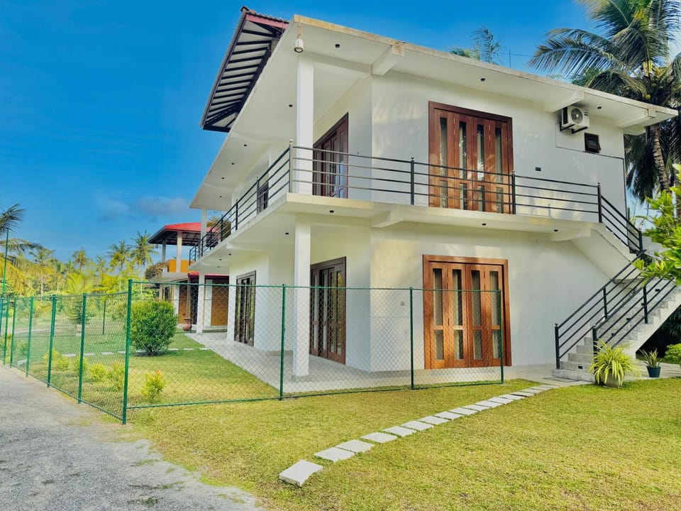 Walawwa Villa Kathaluwa Apartment in Ahangama