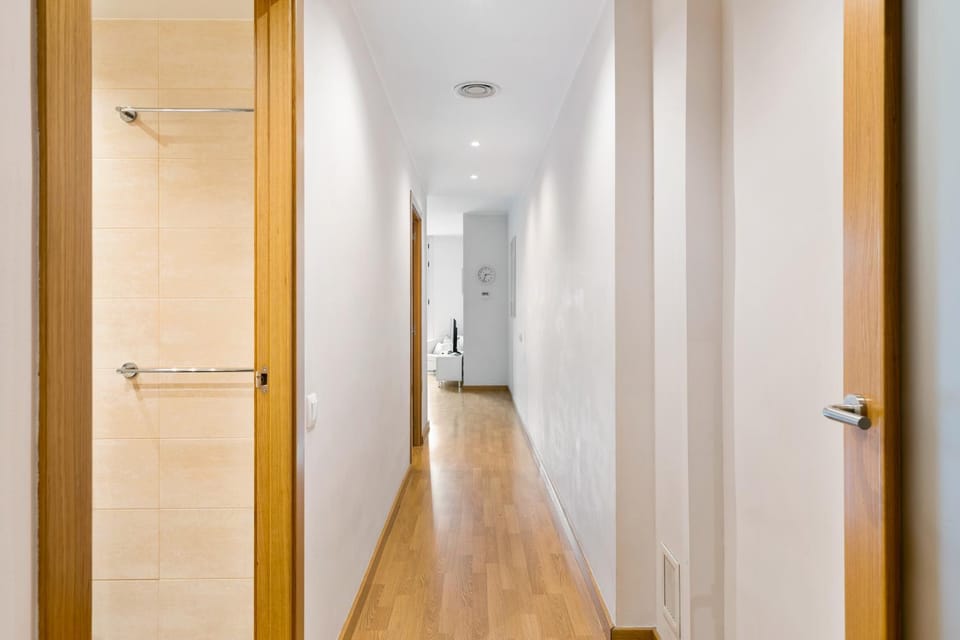 Lobby or reception, Photo of the whole room