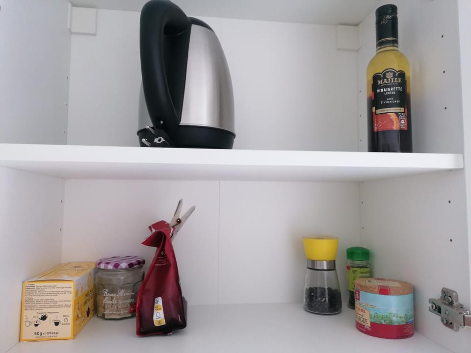 Coffee/tea facilities