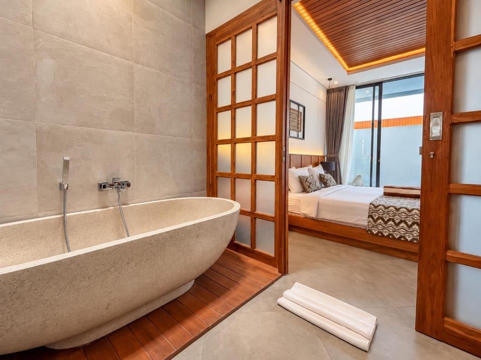 Bed, Bathroom, Bedroom, Bath