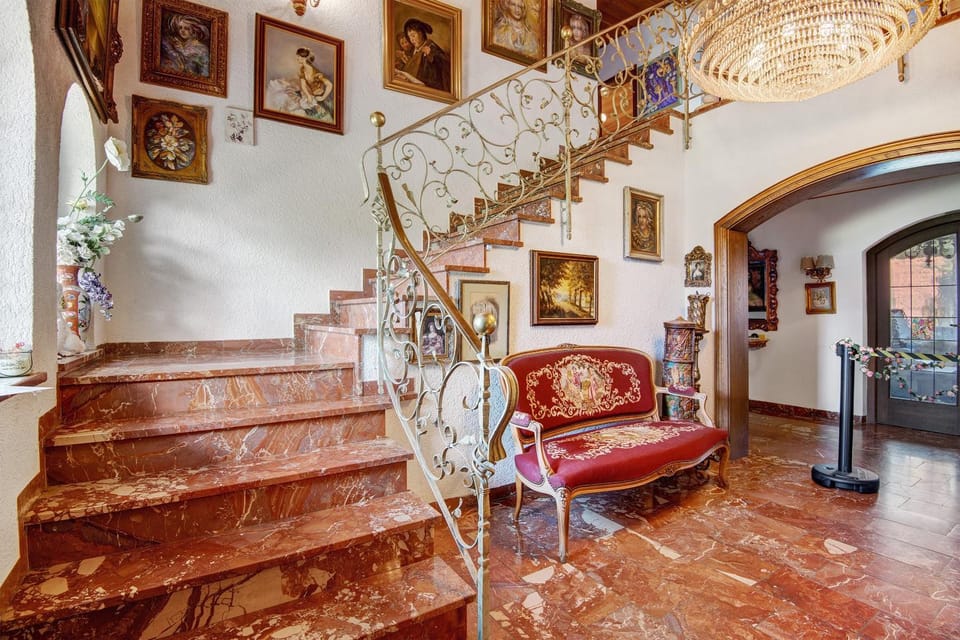 Property building, Living room