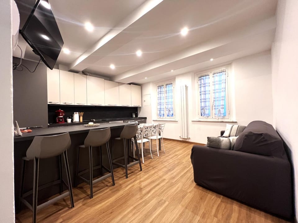 G e G Home Apartment in Siena