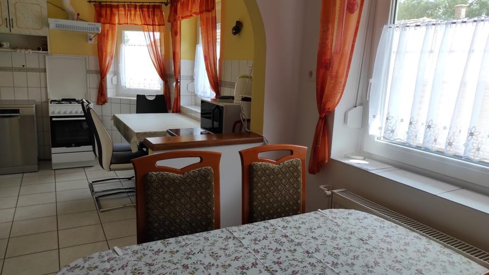 Kiss Vendégház Apartment in Hungary