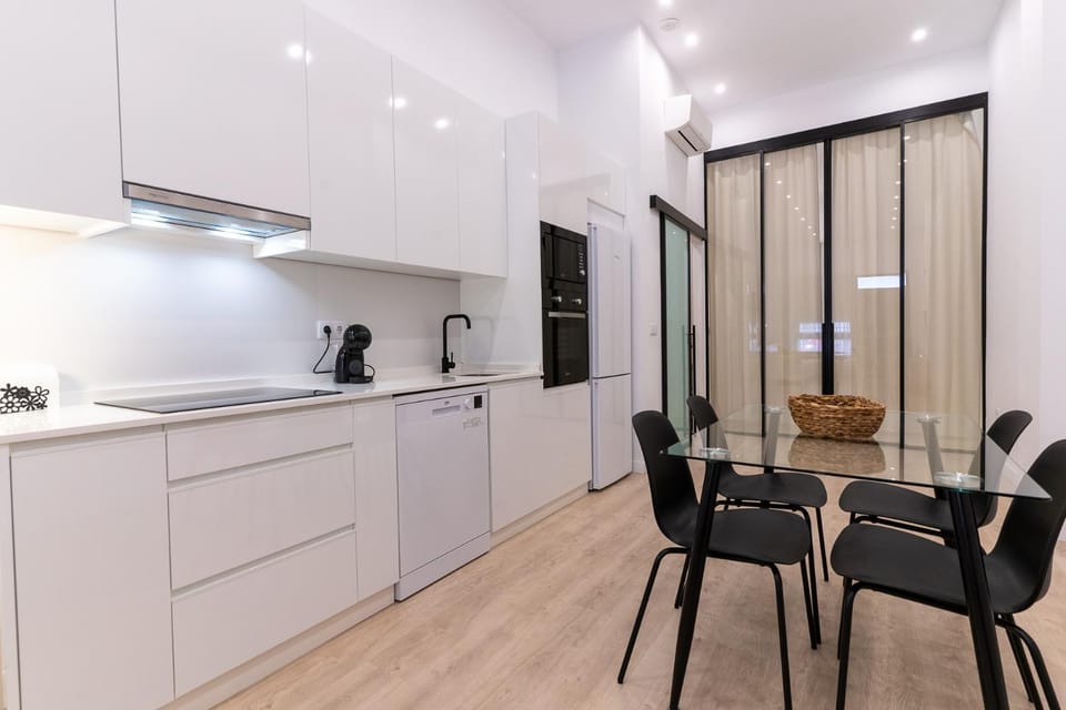 Apartamento moderno recién reformado con patio en el centro de Elche Apartment in Vinalopó Mitjà