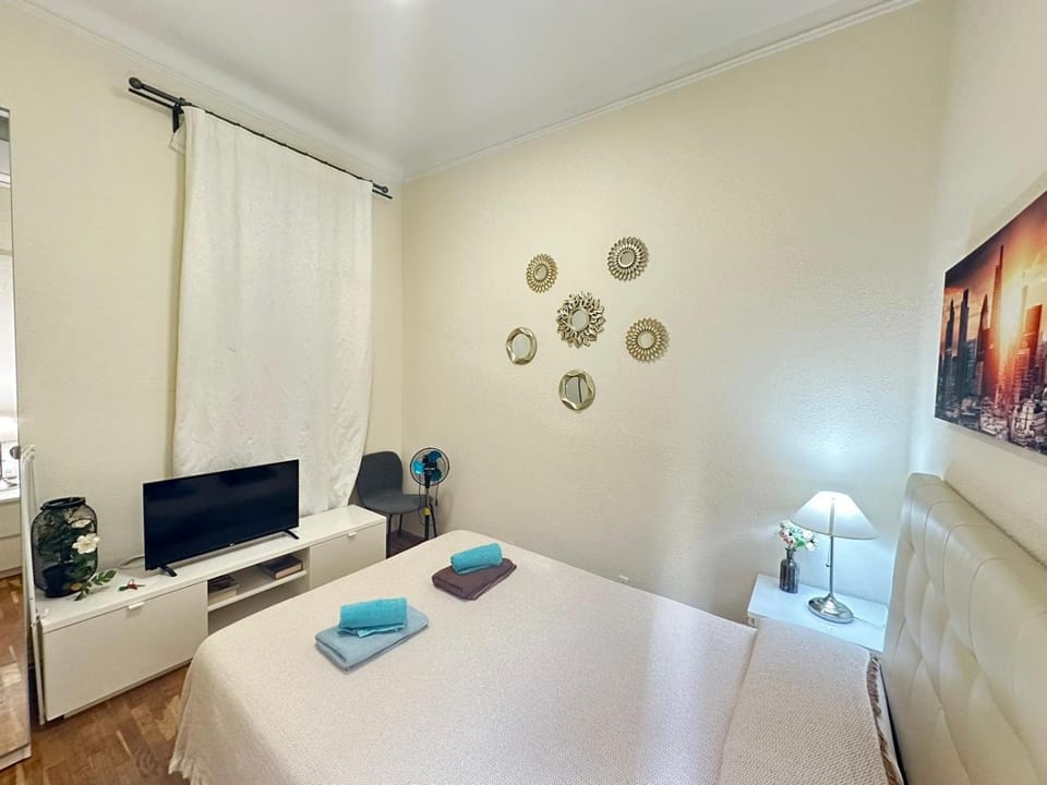Rooms Aribau Bed and Breakfast in Barcelona