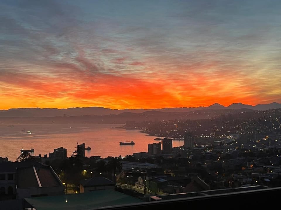 Nearby landmark, Natural landscape, City view, Mountain view, Sea view, Sunrise, Sunset