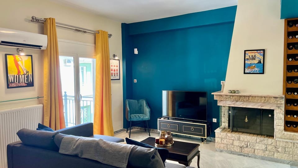 TV and multimedia, Living room, Seating area