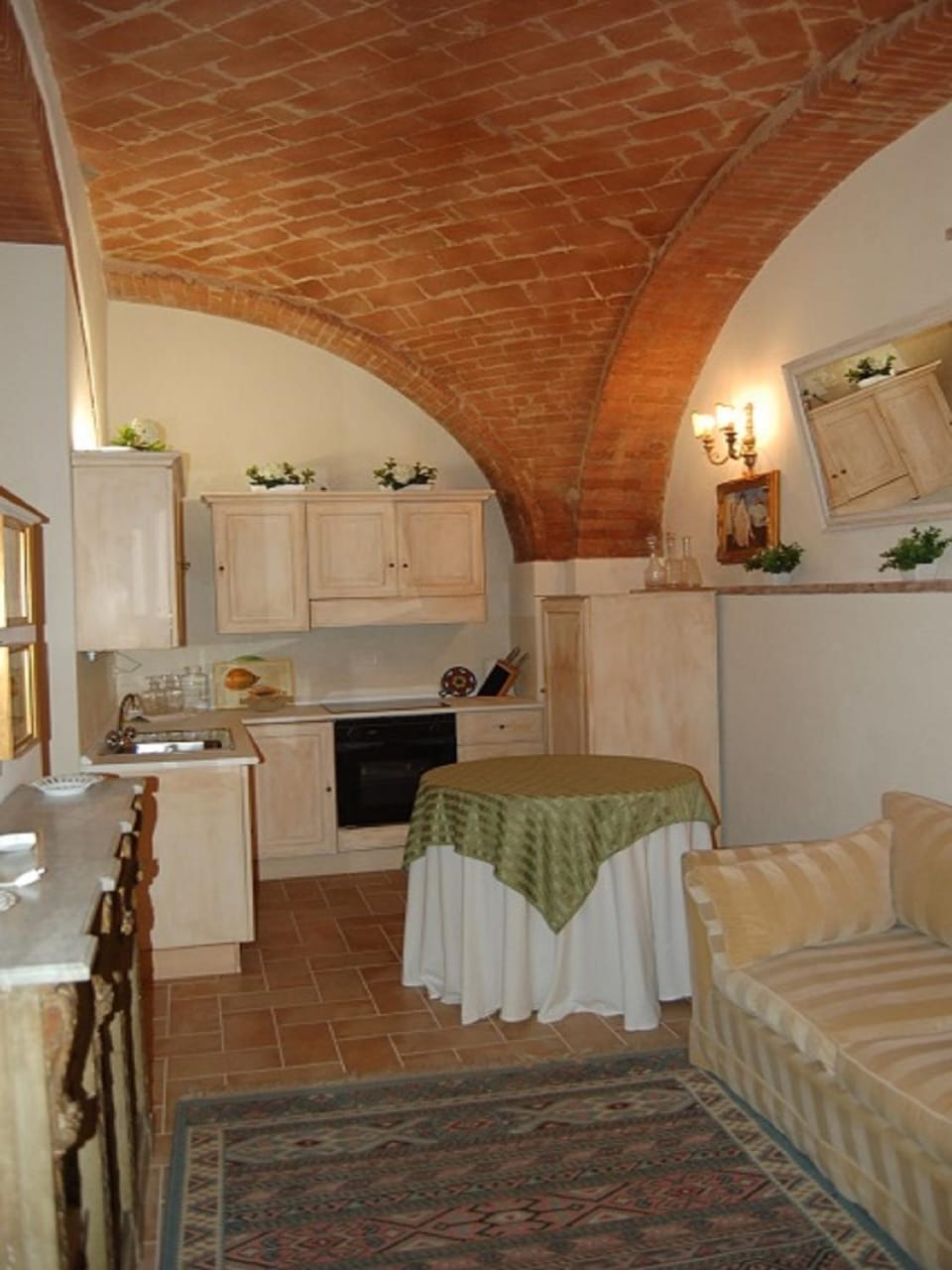 Kitchen or kitchenette, Living room, Dining area