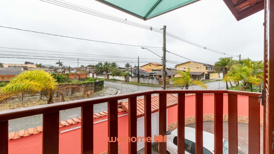 Espaço incrível à 7 minutos a pé da praia em Itanhaém House in Itanhaém