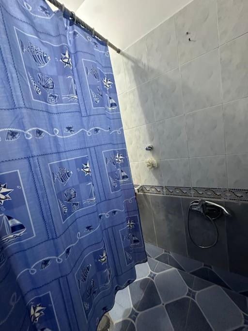 Appart à 150m de la plage, 5 min City Mall et TGV Apartment in Tangier