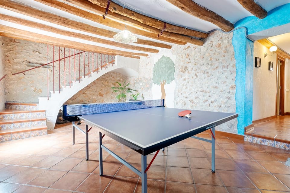 Table tennis