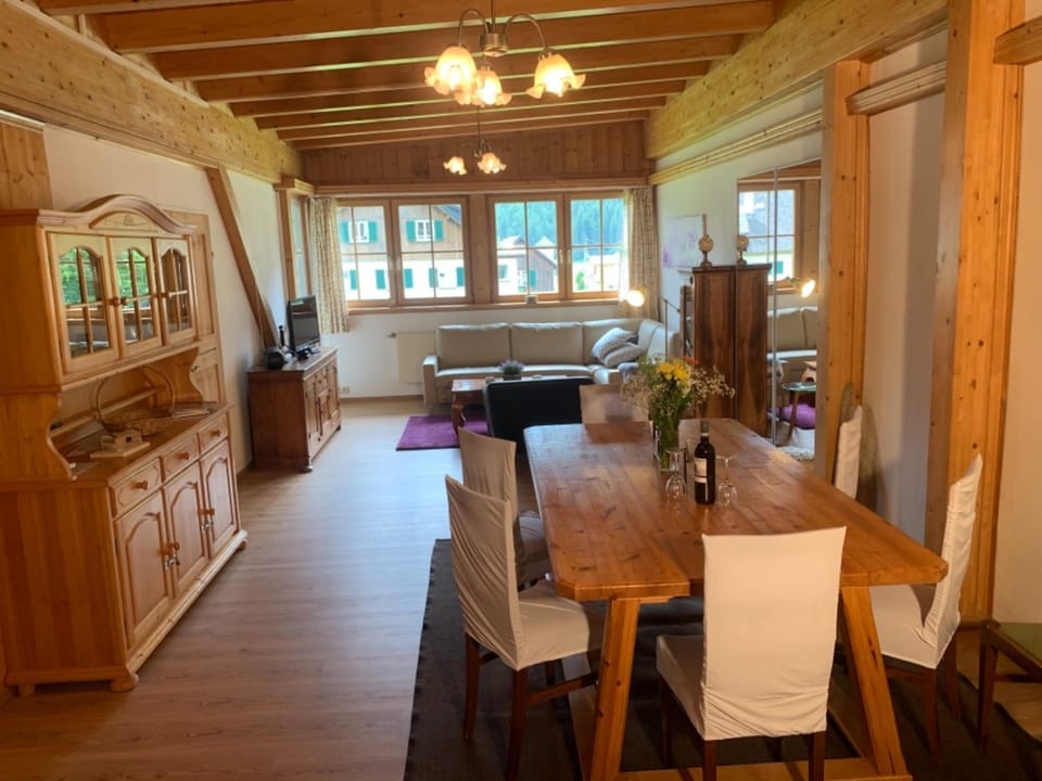 Living room, Dining area