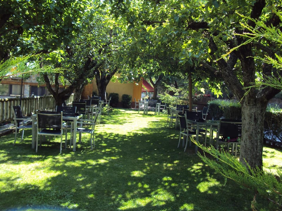 Off site, Garden